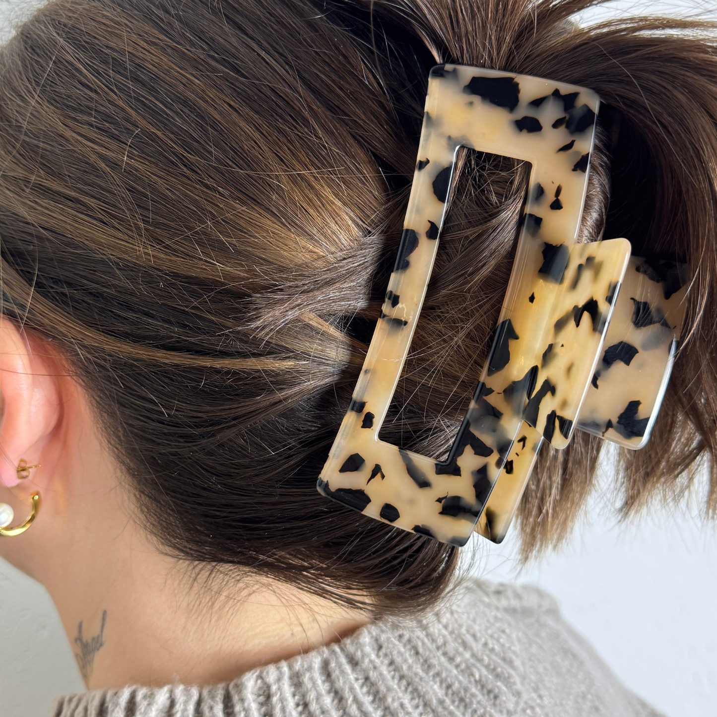 XL Hair Clip - Amber Tortoise