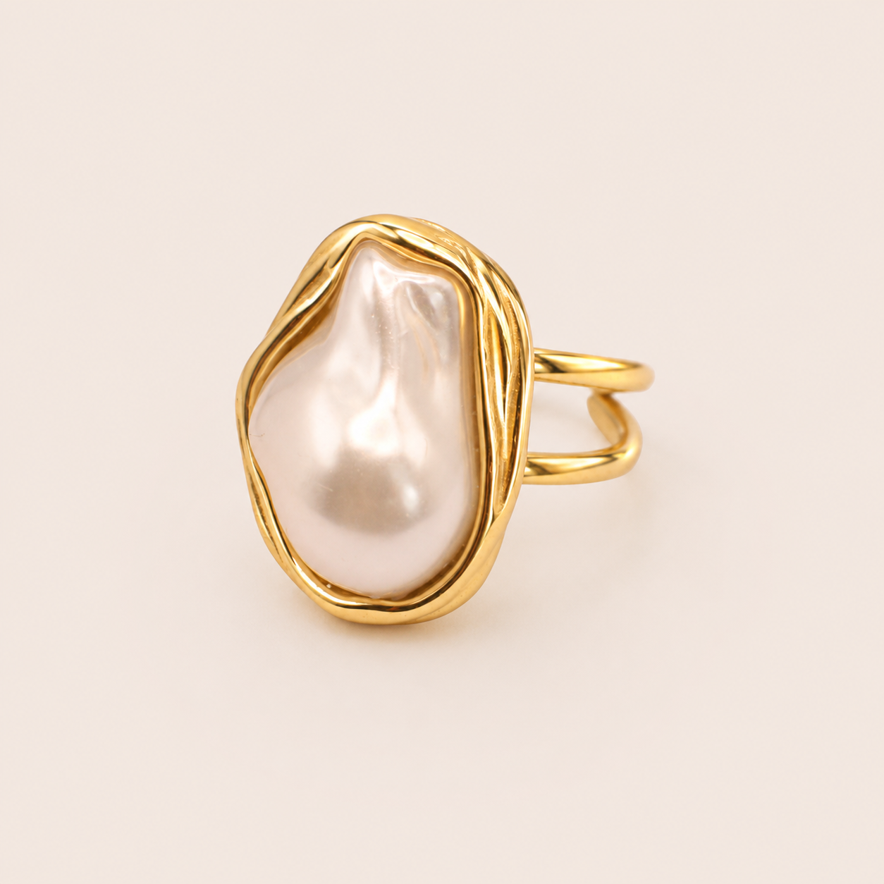 Molten Pearl |  Ring 01